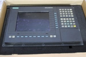 6FC5203-0AB11-0AA2, 6FC5 203-0AB11-0AA2 SIEMENS SINUMERIK 840D  OP031 19 INC TFT  PANEL 2.EL