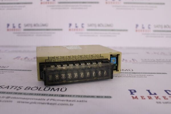 C200H-AD001 OMRON ANALOG INPUT MODULE 4 POINT  1-5V 4-20MA/0-10V 2.EL