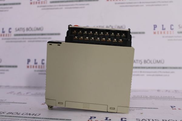 C200H-B7A22 OMRON  INTERFACE UNIT, 32IN/32OUT 2.EL