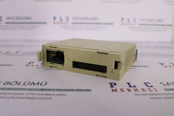 C200H-DA003 OMRON ANALOG OUTPUT UNIT, 8X 1-5V, 0-10V/-10-+10V 2.EL