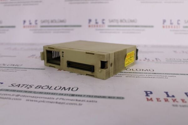 C200H-OC224V OMRON  OUTPUT MODULE 2AMP 250VAC/24VDC 16 POINT 2.EL