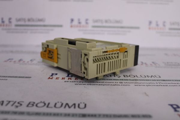 CQM1-OD213 OMRON OUTPUT UNIT 32 POINT 2.EL