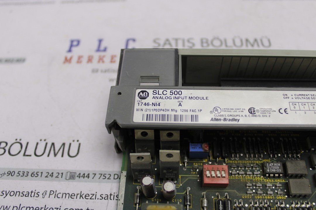 1746-NI4 ALLEN BRADLEY ANALOG I/O MODULE  4AI/4AO 24 V DC 2.EL