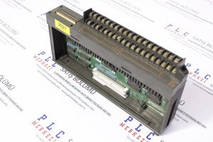 AY81 MITSUBISHI TRANSISTOR OUTPUT MODULE 32 POINT 12/24VDC 2.EL