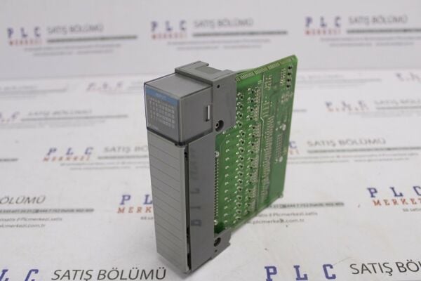 1746-IB32 ALLEN BRADLEY SLC 500 DIGITAL I/O MODULE 32 DI