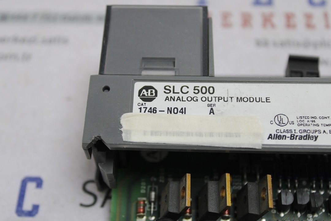 1746-NO4I ALLEN BRADLEY ANALOG OUTPUT  MODULE  4AO
