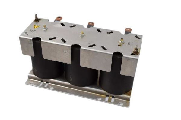 6SN1111-0AA00-1EA0 REACTOR COMMUTATING 611U HF 80K