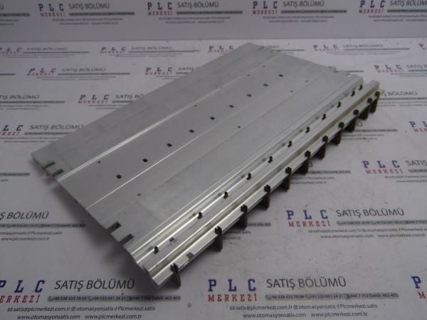 6ES5700-1LA12, 6ES5 700-1LA12 CR 700-1 MOUNTING RACK, 7 SLOTS